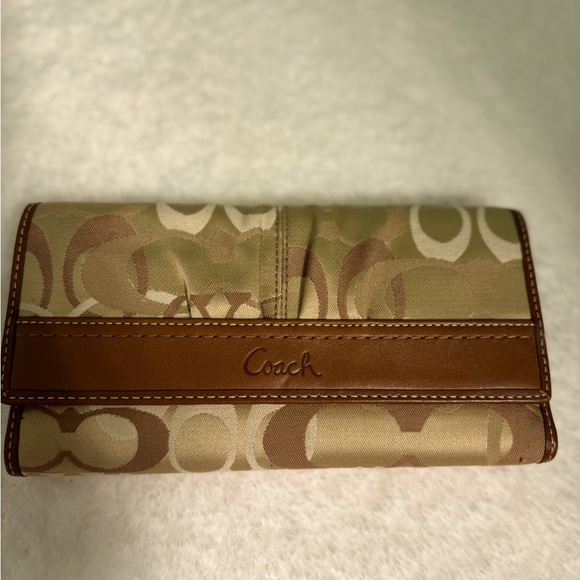 Coach Handbags - Coach Wallet